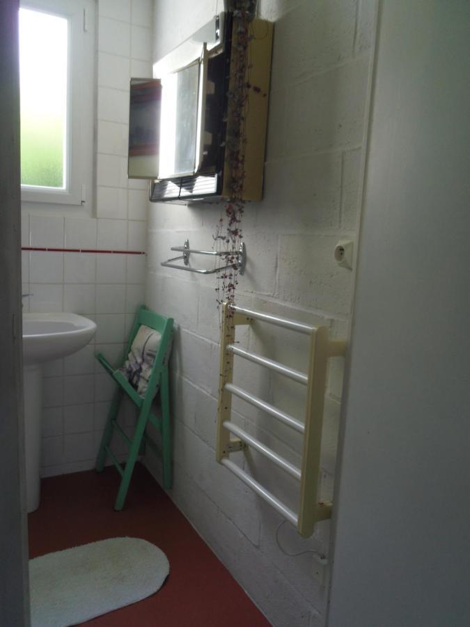 Chambre Meublee Sympa Proche Centre Ville Lorient Luaran gambar